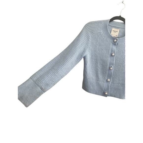 Abercrombie & Fitch XS Cropped Knit Cardigan Faux Pearl Buttons Light Blue - Picture 5 of 8